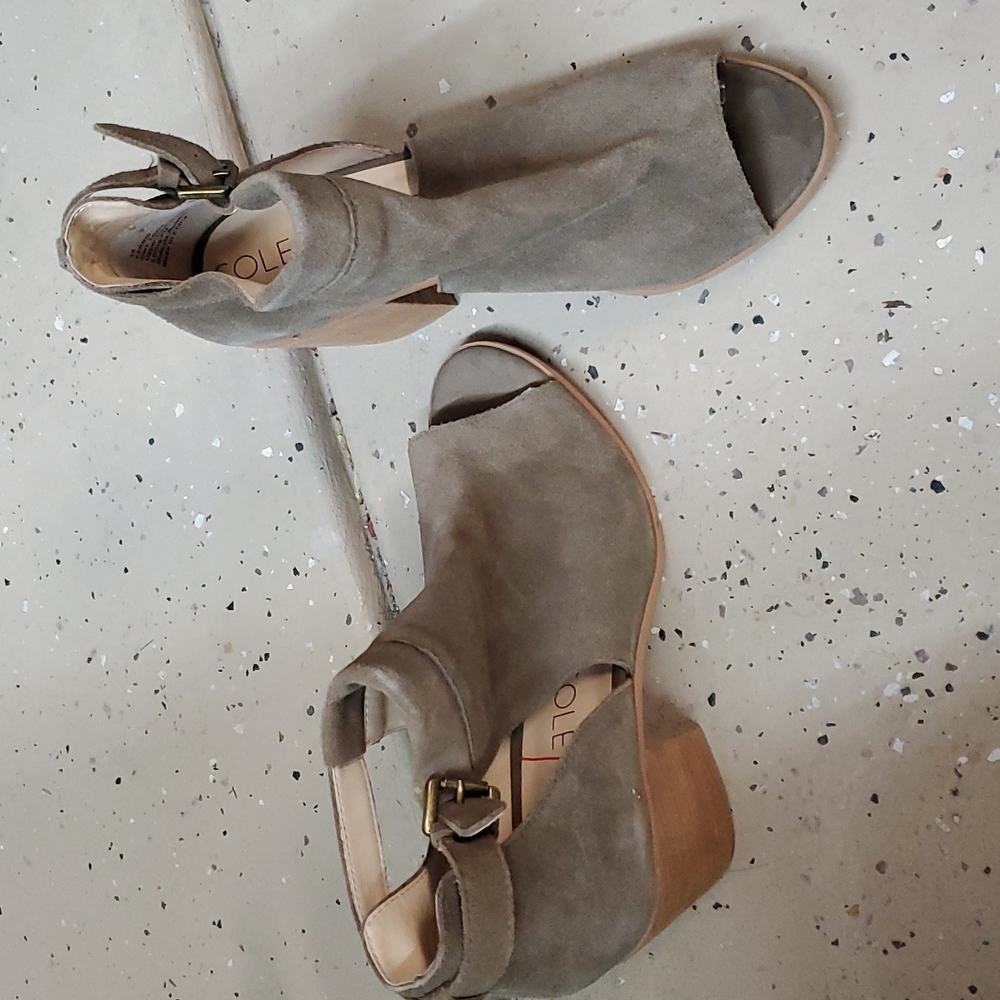 Womens shoes